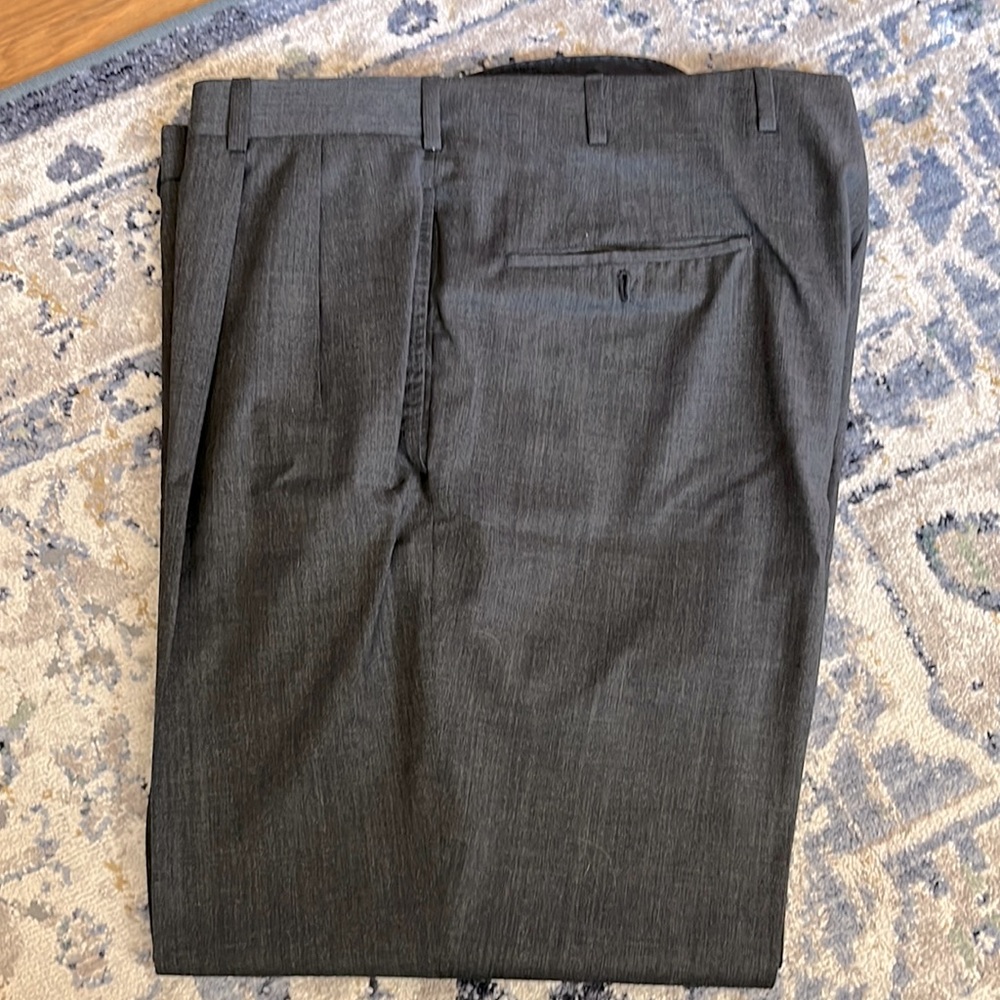 Sak’s Fifth Avenue Men’s Grey dress pants